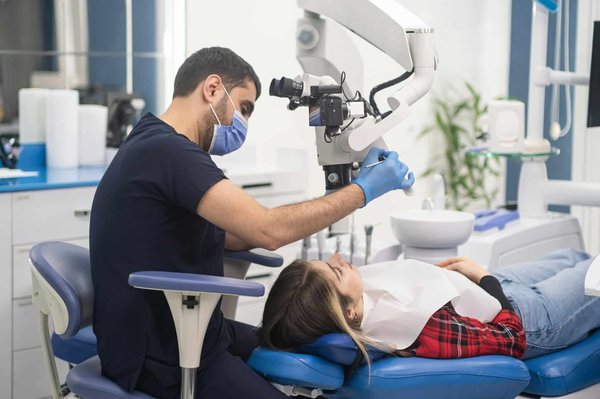 Quels sont les services offerts par la dentisterie Hanok?
